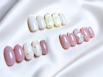 アイリス(iris)の写真/【デザイン毎月更新】女子ウケだって抜群♪うっとり見惚れる”かわいいネイル”