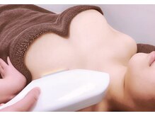 美乳＋二の腕スッキ！４Ｄフォト＋強力ハンド育乳マッサージでハリのある美しフワフワバストへ