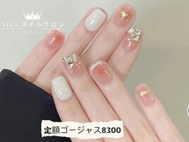 チークネイル×フレンチネイル