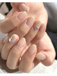ワンカラーに煌めくビジュー★