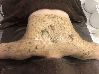 エステレア(Esthelea)/【漢方】ハーブピーリング