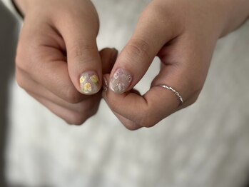 アース ネイルアンドアイラッシュ 甲府昭和店(HAIR & MAKE EARTH Nail&Eyelash)/レトロ手描きフラワー