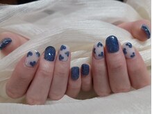 リノ(Lino)/キラキラブルーネイル♪