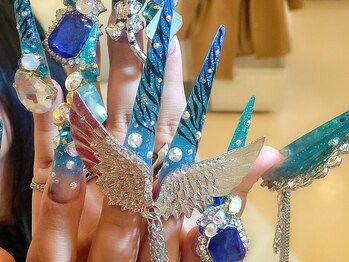 トランキル(Tranquille)/ゴッテゴテのロングネイル！