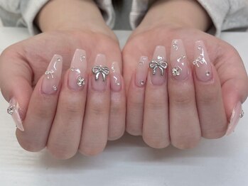 スピラ 上通店(Spira)の写真/《上通アーケード内/21時まで営業》ちび爪さんや爪の形にお悩みの方にも！すらっと美爪で映えnail♪