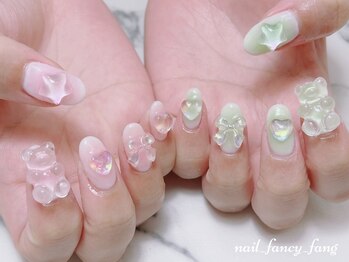 ネイル ファンシーファング(nail_fancy_fang)/チークネイル×パーツ