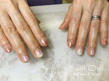 ネイルドール(Nail Doll)/シアーピンクの大理石調