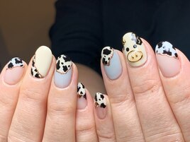 可愛い牛ネイル