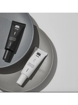 アイハーブスキン(Eye herb skin)/まつげと眉毛を同時にケアできる