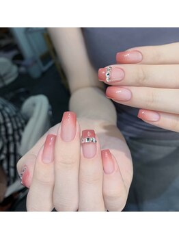 クイーンズビューティーサロン 新宿本店(Queen's beauty salon)/チップアートやり放題&つけ放題