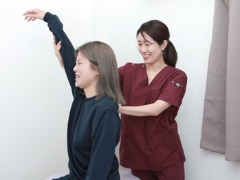 ヨギート(yogate)の写真/凝り固まっている筋をやわらかく、しなやかに緩めて、首肩まわりの可動域UP↑軽やかに整った美姿勢へ♪