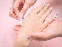 小鳥遊 タカナシ/美容成分入りのジェル