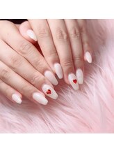 アートネイル ギャラリー(Art nail Gallery)/ワンポイントの赤が映える
