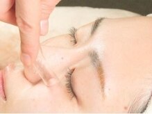 サレーヌ二俣川/6)目元リンパマッサージ