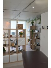 Drハリー 新宿/おしゃれで落ち着いたスペース