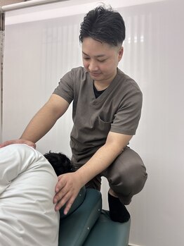 整骨院 庵/施術風景