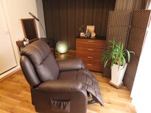 アイラッシュサロン マカナニ(eye lush salon makanani)の雰囲気（落ち着いた完全個室の店内！）