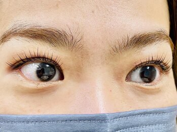 マナ(mana)の写真/【パリジェンヌラッシュリフト/まつげパーマどちらもケラチンパック付きで5000円】幅広い世代に大人気！