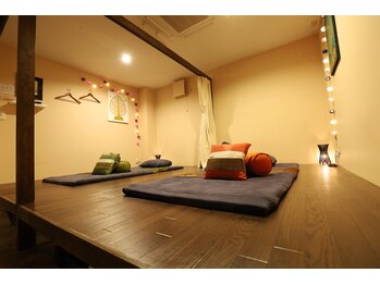ワイガーデン 荻窪店の写真/二人で過ごす癒し時間♪本格タイ古式マッサージをペアで受けられるリラックス空間