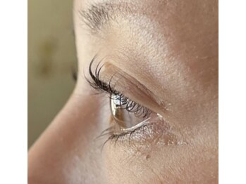 クローバー アキ(CLOVER.aki.)/美まつげパーマ