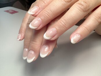 ヨーローネイル(YOLO Nail)/フレンチネイル