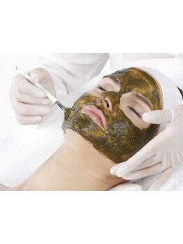 ホウレイ線・たるみ改善！予防ケア