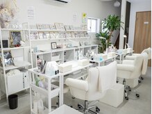 キャンアイドレッシー 天神橋五丁目店(Can I Dressy)/ホワイト基調の落ち着いた店内♪