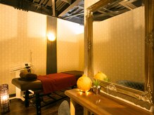 サロン エム(Salon M)/内観