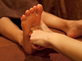 健康館 東中野の写真/ふくらはぎパンパンの方へ。足の甲・土踏まず・ふくらはぎ・膝まわりを念入りケア

