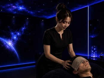 ザ スリープ 大阪心斎橋店(THE SLEEP)の写真/《メンズ歓迎★》脳の疲れをゼロにする宇宙空間。洗練された女性セラピストによる極上ヘッドスパ。