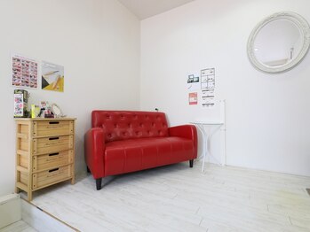 ラ シュシュ(la chou_chou)の写真/【お子様同伴OK！】完全個室のプライベートサロンでご褒美タイムを♪バウンサーやDVDもご用意あり◎