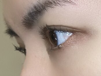 ネイルアンドアイラッシュ ネネ/まつげパーマ上