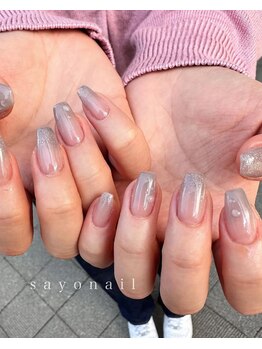 ロミー(Rommy)/儚げグラデーションネイル