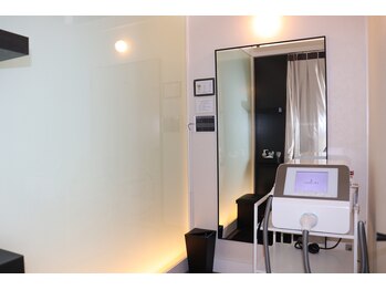 レクリエイター(Re:QREATOR)/１F 脱毛ルーム　個室