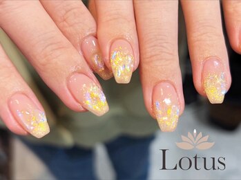 ロータス ネイルアンドアイラッシュ(Lotus)/オーロラでキラキラ♪