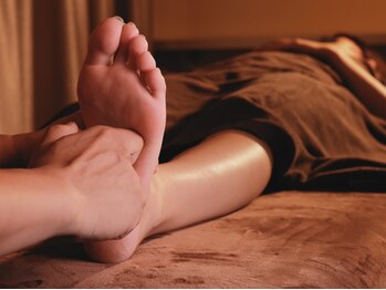 ほぐし屋 エエヤン(Eeyan)の写真/足の疲れをリフレッシュ！もみほぐしや足つぼのセットがオススメ◎足つぼ30分+ほぐし60分6200円～