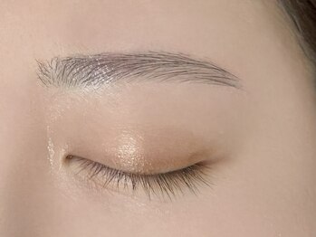 エサージュ 吉祥寺店/ナチュラル眉 担当:岡本