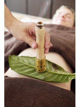 スピロソフィア/びわの葉温療