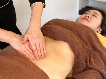 足と腸とヘッドスパの店/腸もみ