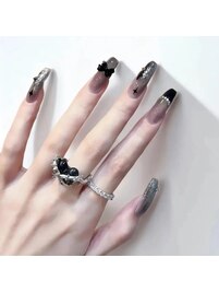 シンプルパーツネイル