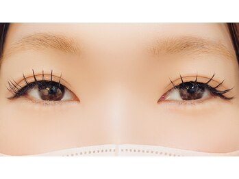 クリア アイラッシーズ アンド ネイルサロン シャイン(CLEAR & SHINE)/おつけ足しフラットラッシュ50本