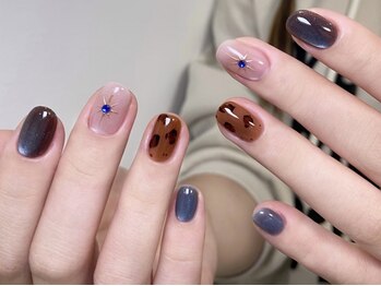 アイネイル(AI Nail)の写真/【ショート派必見】短い爪でも指先キラキラ★選べる定額コースで"短いからこそ可愛い"デザインを♪