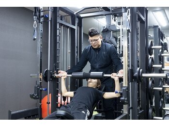 ヘルスファーストジム(Health 1st GYM)/ジム トレーニング風景