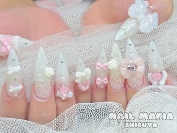 ネイルマフィア 渋谷(NAIL MAFIA)の写真/≪洗練されたシンプル可愛いデザインがいっぱい≫シンプルだけど存在感があるデザインで指先を彩る♪