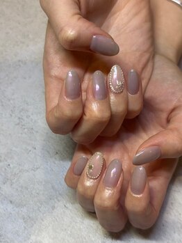 ラ ボーテ 野々市(LABEAUTE)の写真/【初回シンプルコース￥5500～】豊富なカラー、パーツの中から上品な指先へ大人の女性に人気◎