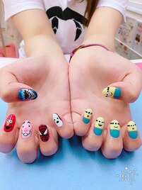 ミニオン　キャラネイル