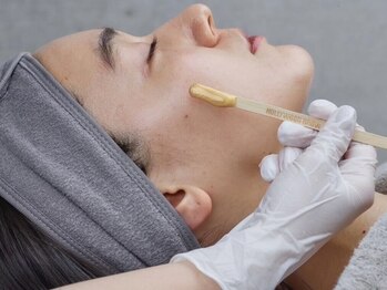 アイアンドコー(EYE&Co.)の写真/アイブロウワックスだけじゃない！お顔のムダ毛/産毛が気になる方にオススメ☆つるんとした赤ちゃん肌に◎