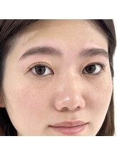 リル 目黒(Rire)/平行アーチ眉