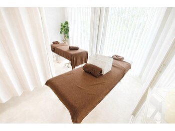 国際通りマッサージ 本店/施術ベッド