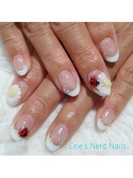 エリーズナードネイルズ(Erie’s Nerd Nails)/